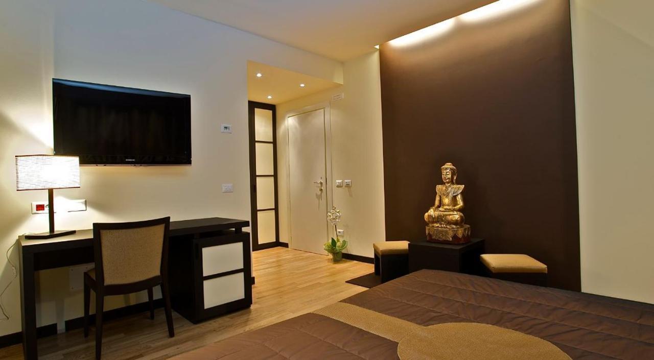 Design Suite Тирано Экстерьер фото