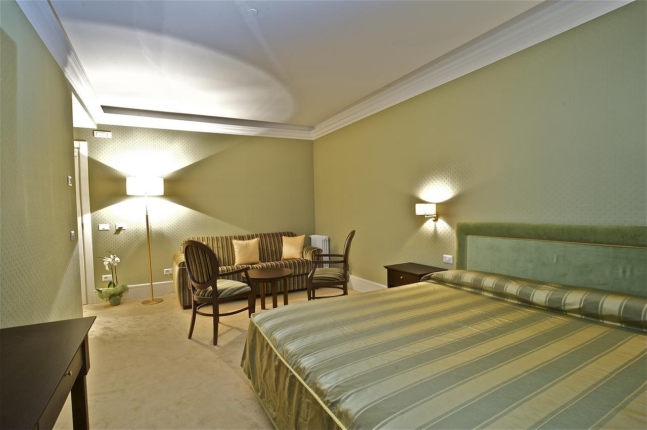 Design Suite Тирано Экстерьер фото