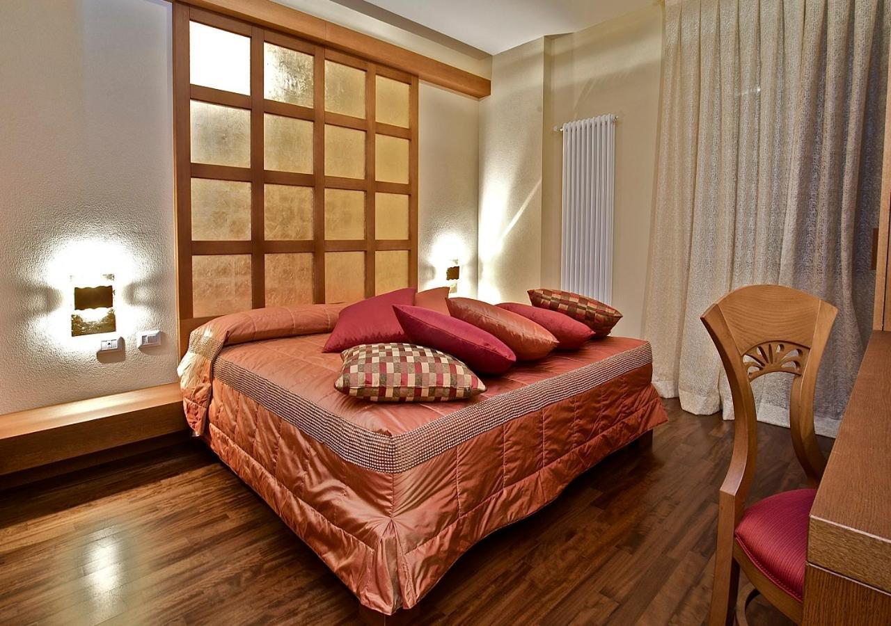 Design Suite Тирано Экстерьер фото